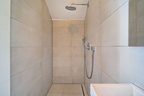 Livingstone Beach House