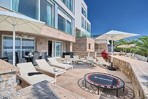 Livingstone Beach House