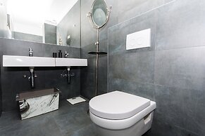 Livingstone Beach House