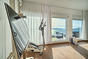 Livingstone Beach House