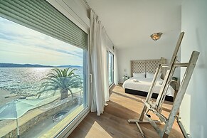 Livingstone Beach House