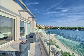 Livingstone Beach House