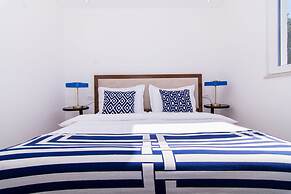 Seafront Luxury Apartments Fun