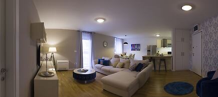 Royal Residence Chica Cure