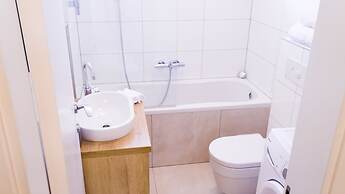 Royal Residence Chica Cure