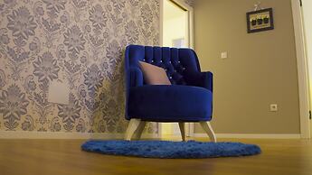 Royal Residence Chica Cure