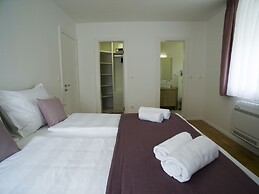 Presidential Suites Chica Cure