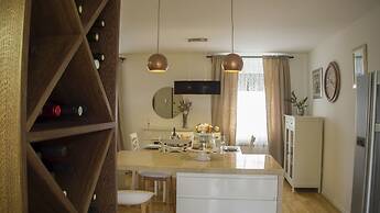 Presidential Suites Chica Cure