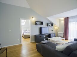 Presidential Suites Chica Cure