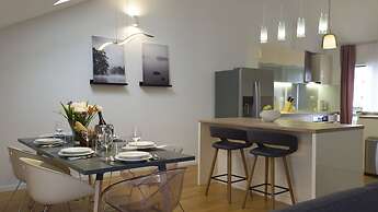 Presidential Suites Chica Cure