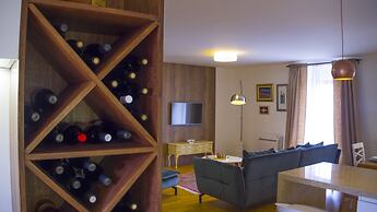 Presidential Suites Chica Cure