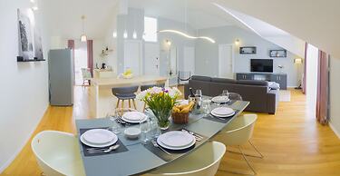 Presidential Suites Chica Cure