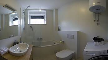 Presidential Suites Chica Cure