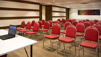 7 Apple Hotel - Viman Nagar Pune