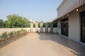 7 Apple Hotel - Viman Nagar Pune