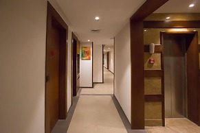 7 Apple Hotel - Viman Nagar Pune