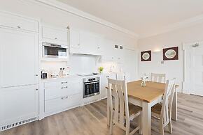 Henrietta Suites City Centre