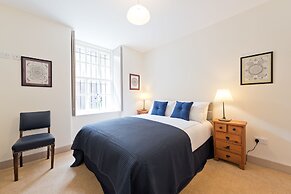 Henrietta Suites City Centre