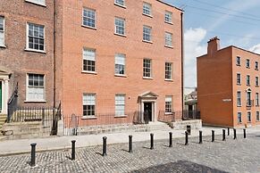 Henrietta Suites City Centre