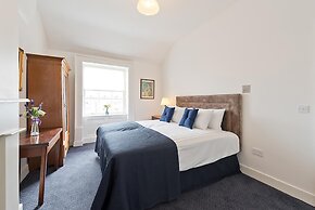Henrietta Suites City Centre