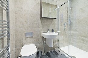 Henrietta Suites City Centre