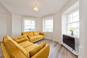 Henrietta Suites City Centre