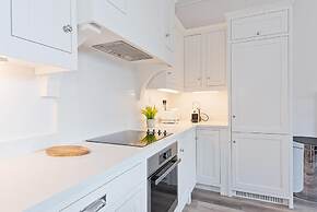 Henrietta Suites City Centre