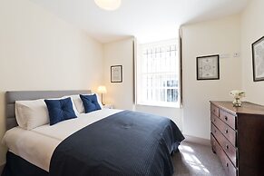 Henrietta Suites City Centre