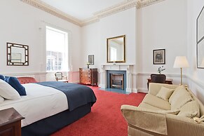 Henrietta Suites City Centre