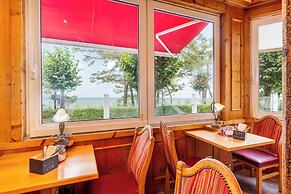 Strandhotel zur Promenade