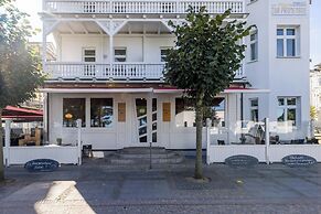 Strandhotel zur Promenade