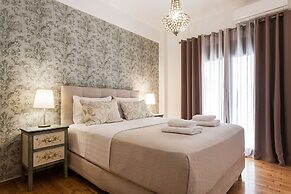 Nicholas Point Apartments and Rooms