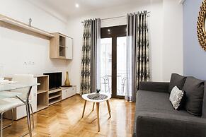 Nicholas Point Apartments and Rooms