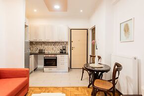Nicholas Point Apartments and Rooms