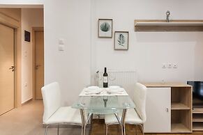 Nicholas Point Apartments and Rooms