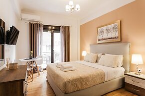 Nicholas Point Apartments and Rooms