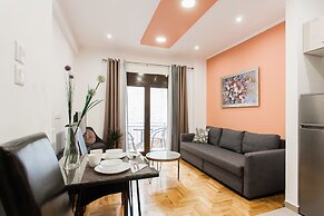 Nicholas Point Apartments and Rooms
