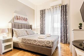 Nicholas Point Apartments and Rooms