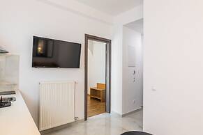 Nicholas Point Apartments and Rooms