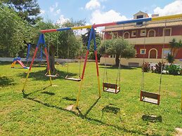 Olive Garden Studios & Apts