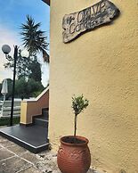 Olive Garden Studios & Apts