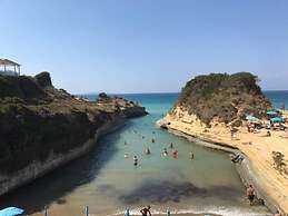 Olive Garden Studios & Apts