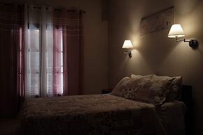 Olive Garden Studios & Apts