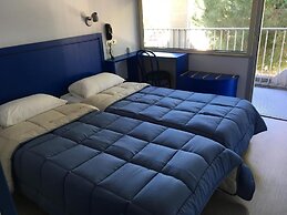 Hôtel Les Rives Bleues