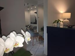 Hôtel Les Rives Bleues