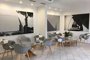 Hôtel Les Rives Bleues