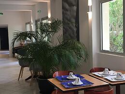 Hôtel Les Rives Bleues