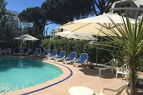 Hôtel Les Rives Bleues