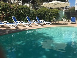 Hôtel Les Rives Bleues