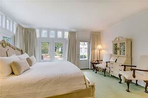 Greenview Manor Luxury Bed & Breakfast